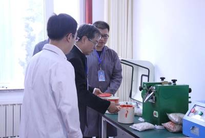 警惕色彩 科学揭示红黄衣物新材料技术开发的潜在风险